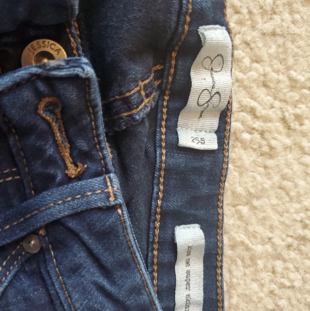 Jeans - Picture 2 of 4